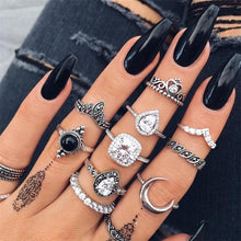 Load image into Gallery viewer, Crystal Ring Set