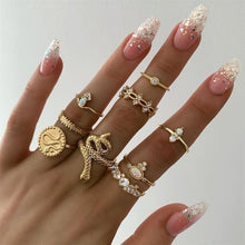 Load image into Gallery viewer, Gold Ring Set